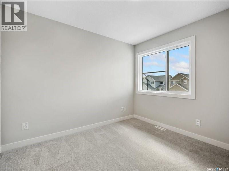 107 Katz Avenue, Saskatoon, SK - Indoor Photo Showing Other Room