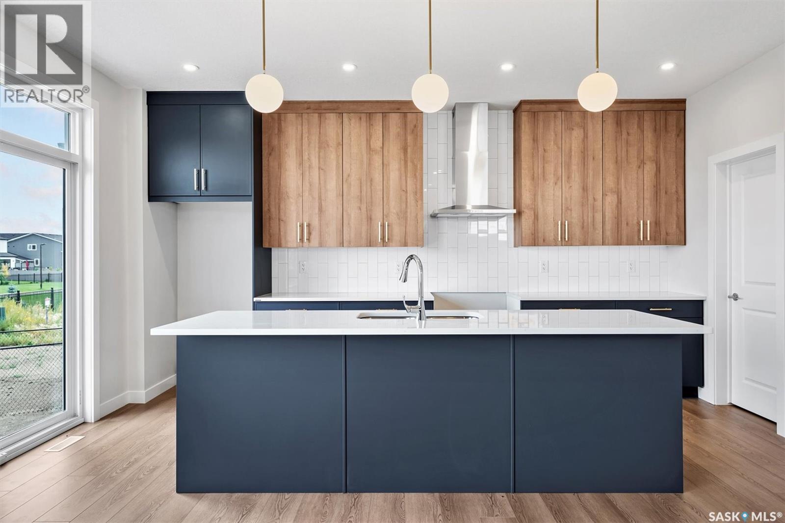 107 Katz Avenue, Saskatoon, SK - Indoor Photo Showing Kitchen
