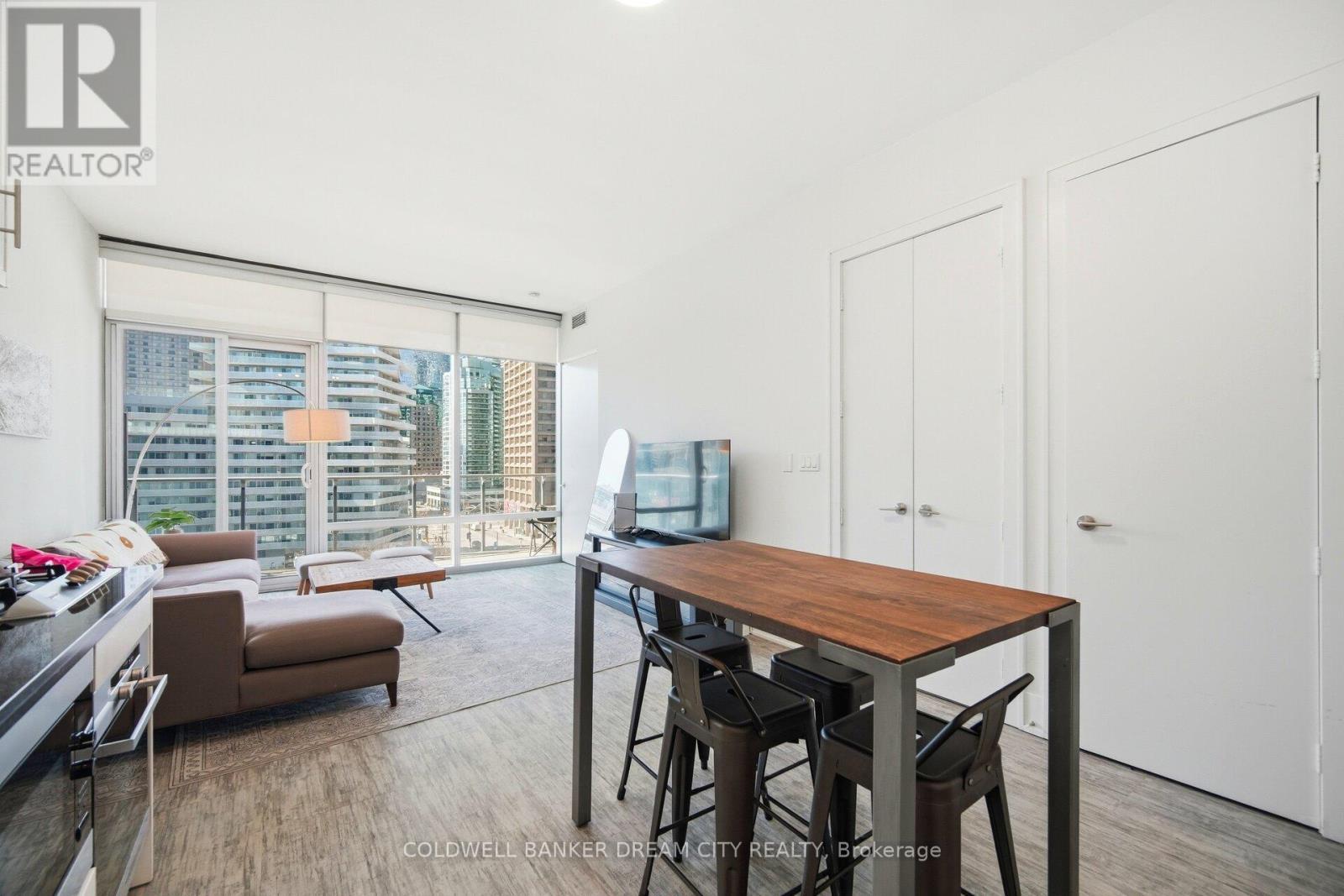 837 - 39 Queens Quay E, Toronto, ON - Indoor