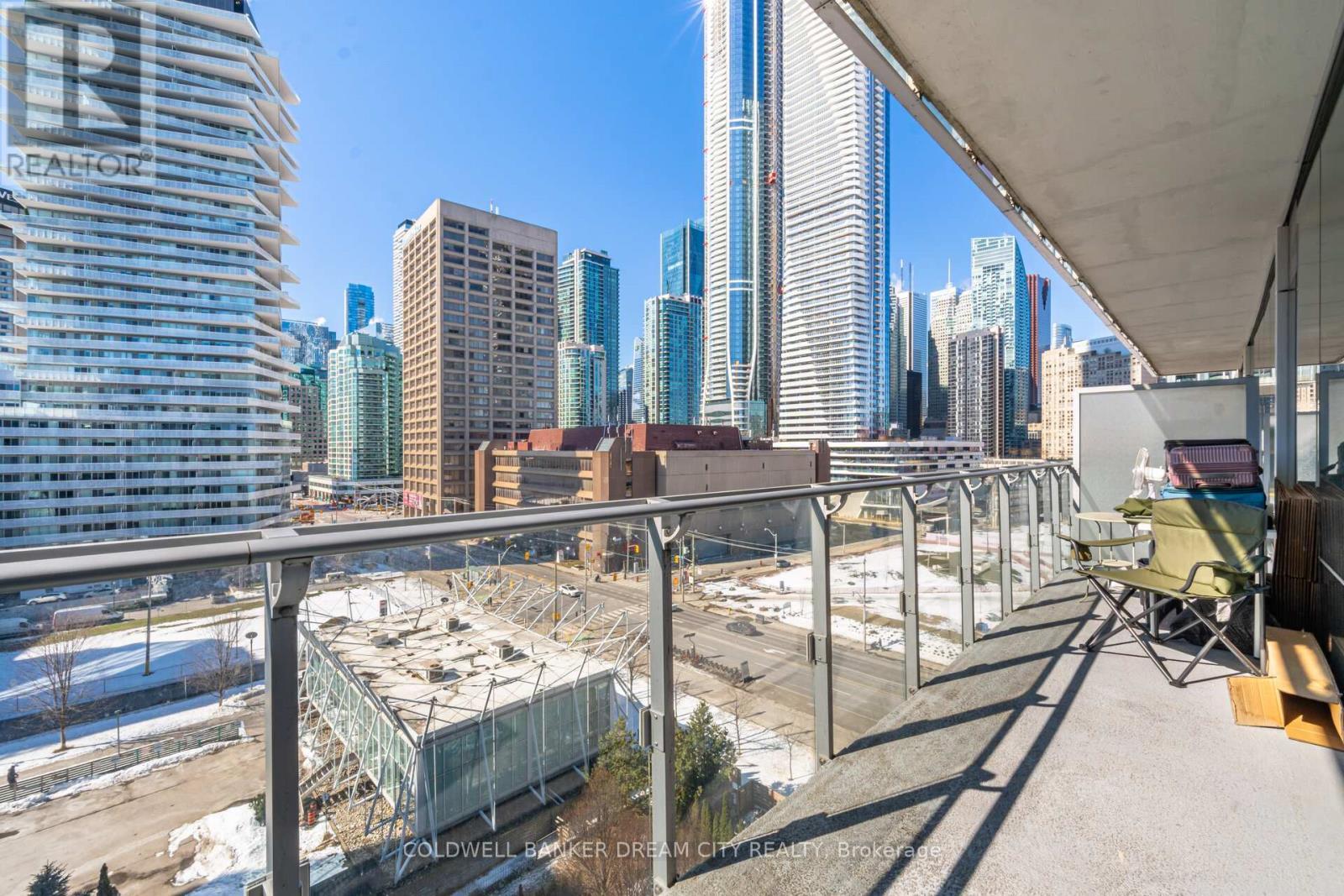 837 - 39 Queens Quay E, Toronto, ON - Outdoor