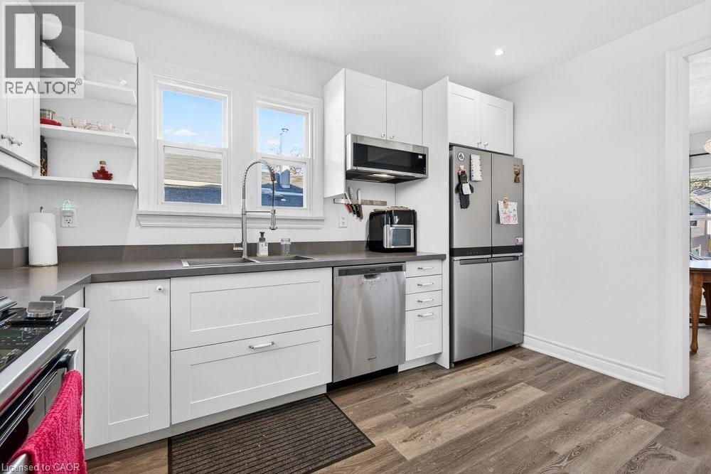 710 Rennie Street, Hamilton, ON - Indoor Photo Showing Kitchen With Double Sink