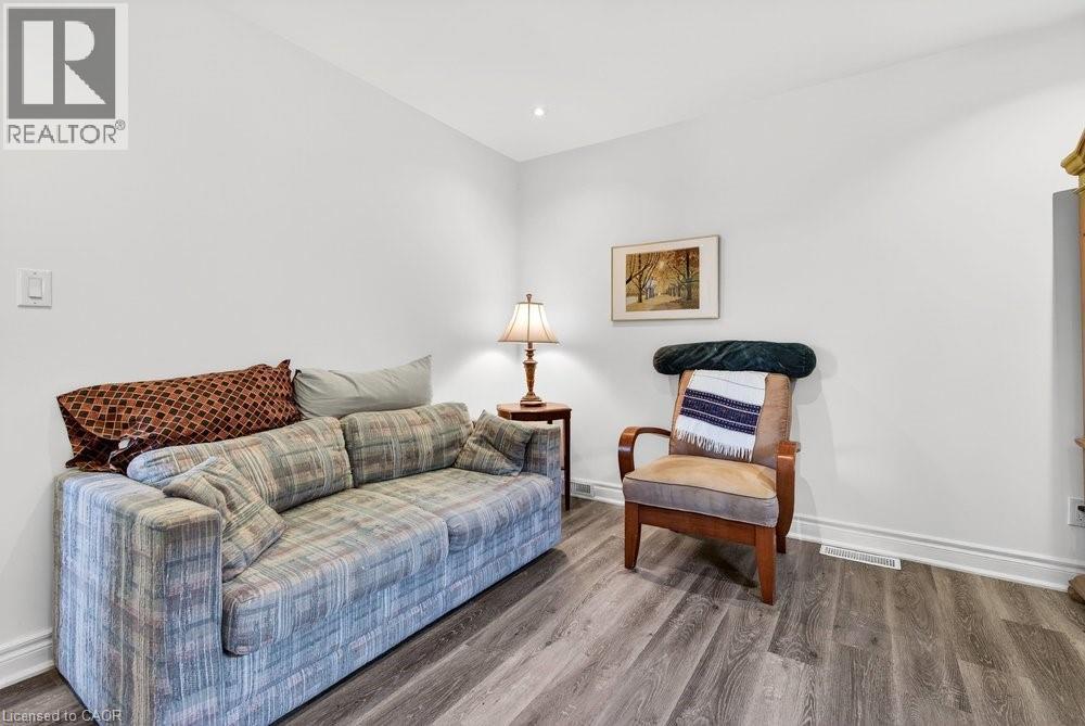 710 Rennie Street, Hamilton, ON - Indoor