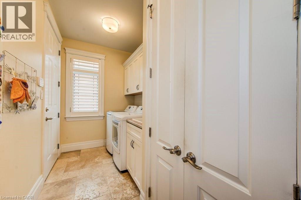 Laundry & garage entry - 124 Allen Street E, Waterloo, ON - Indoor Photo Showing Laundry Room