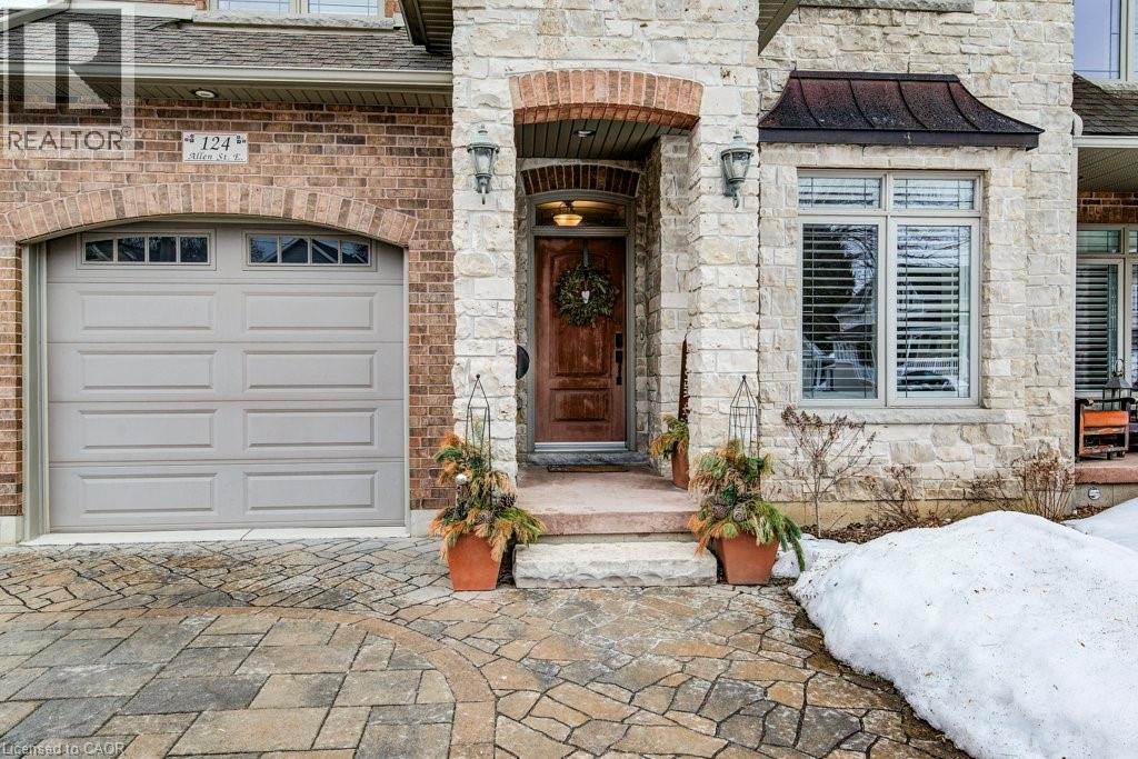 124 Allen Street E, Waterloo, ON - Outdoor
