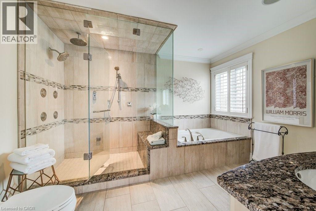 Spa like with steam shower & jet tub - 124 Allen Street E, Waterloo, ON - Indoor Photo Showing Bathroom