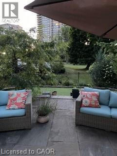 Summer sitting area - 124 Allen Street E, Waterloo, ON - Outdoor