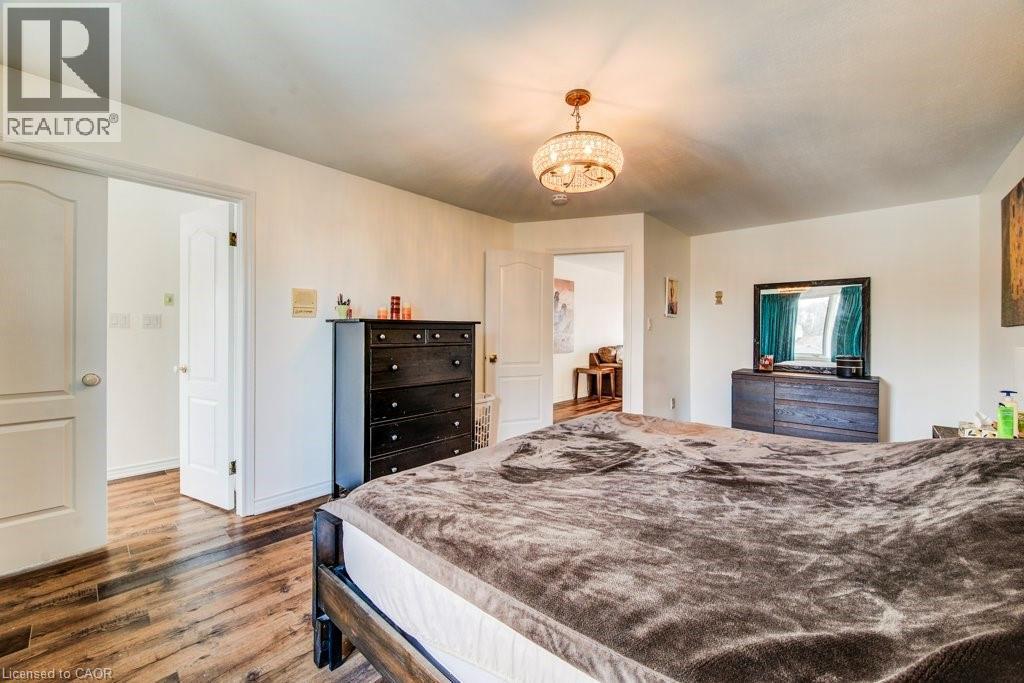 342 Wyecroft Boulevard, Waterloo, ON - Indoor Photo Showing Bedroom