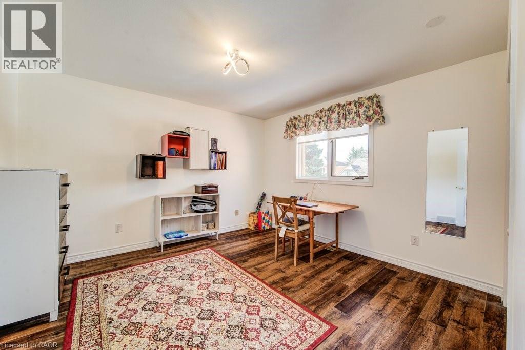 342 Wyecroft Boulevard, Waterloo, ON - Indoor Photo Showing Other Room