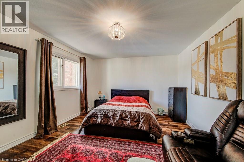 342 Wyecroft Boulevard, Waterloo, ON - Indoor Photo Showing Bedroom