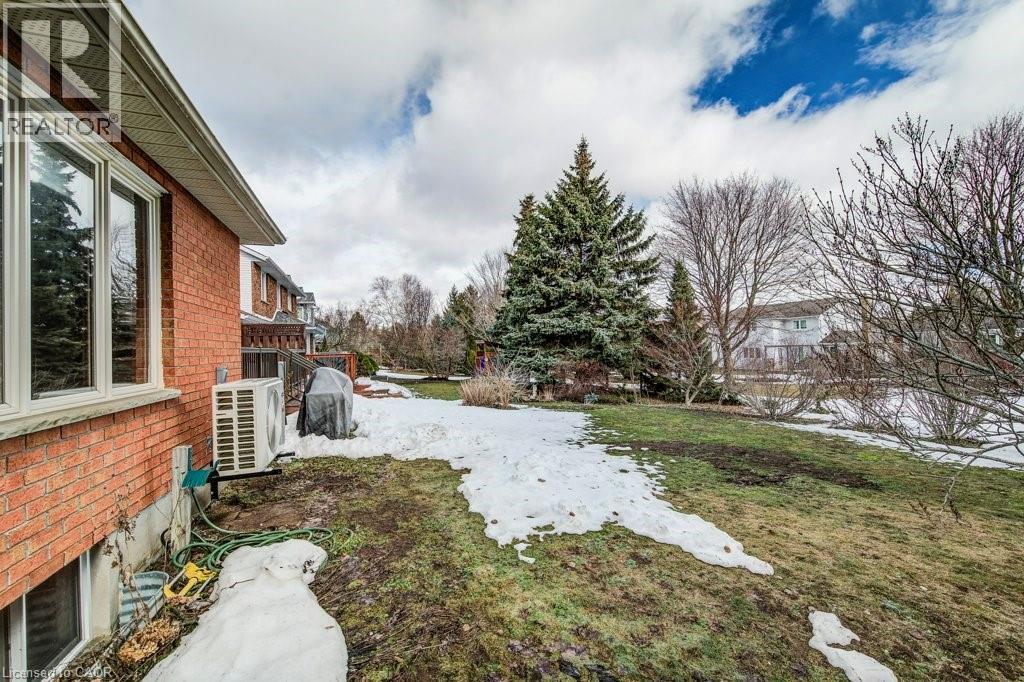 342 Wyecroft Boulevard, Waterloo, ON - Outdoor