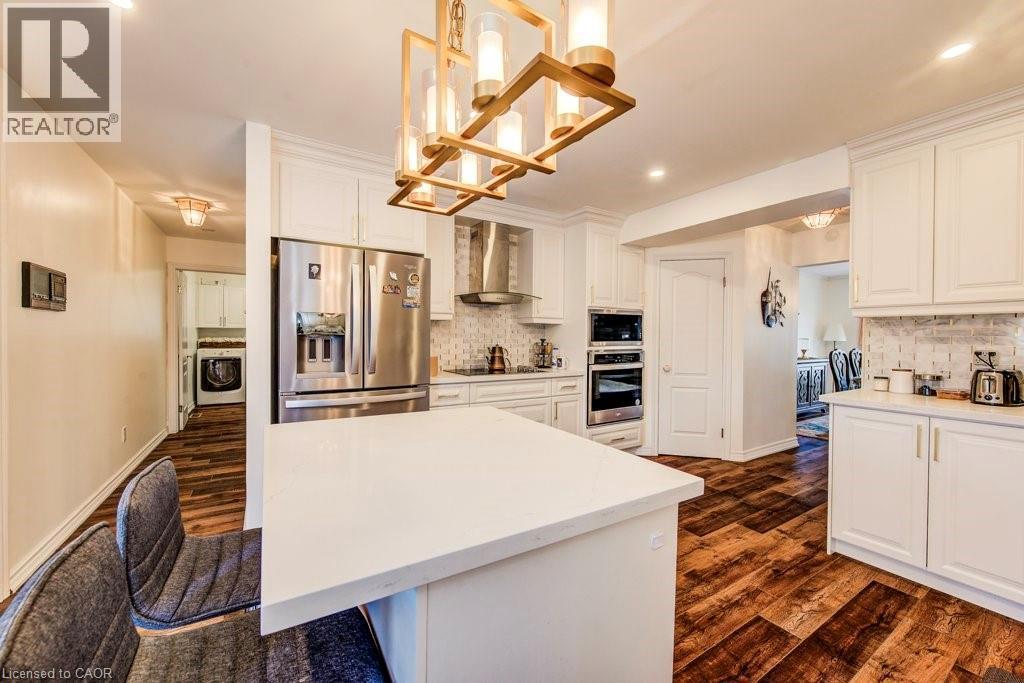 342 Wyecroft Boulevard, Waterloo, ON - Indoor Photo Showing Kitchen