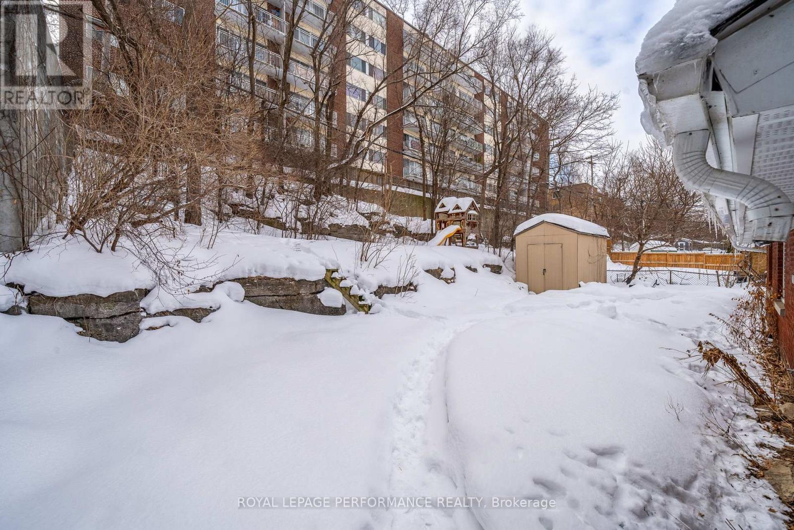 Shed is included! - 1430 Edgecliffe Avenue, Ottawa, ON - Outdoor