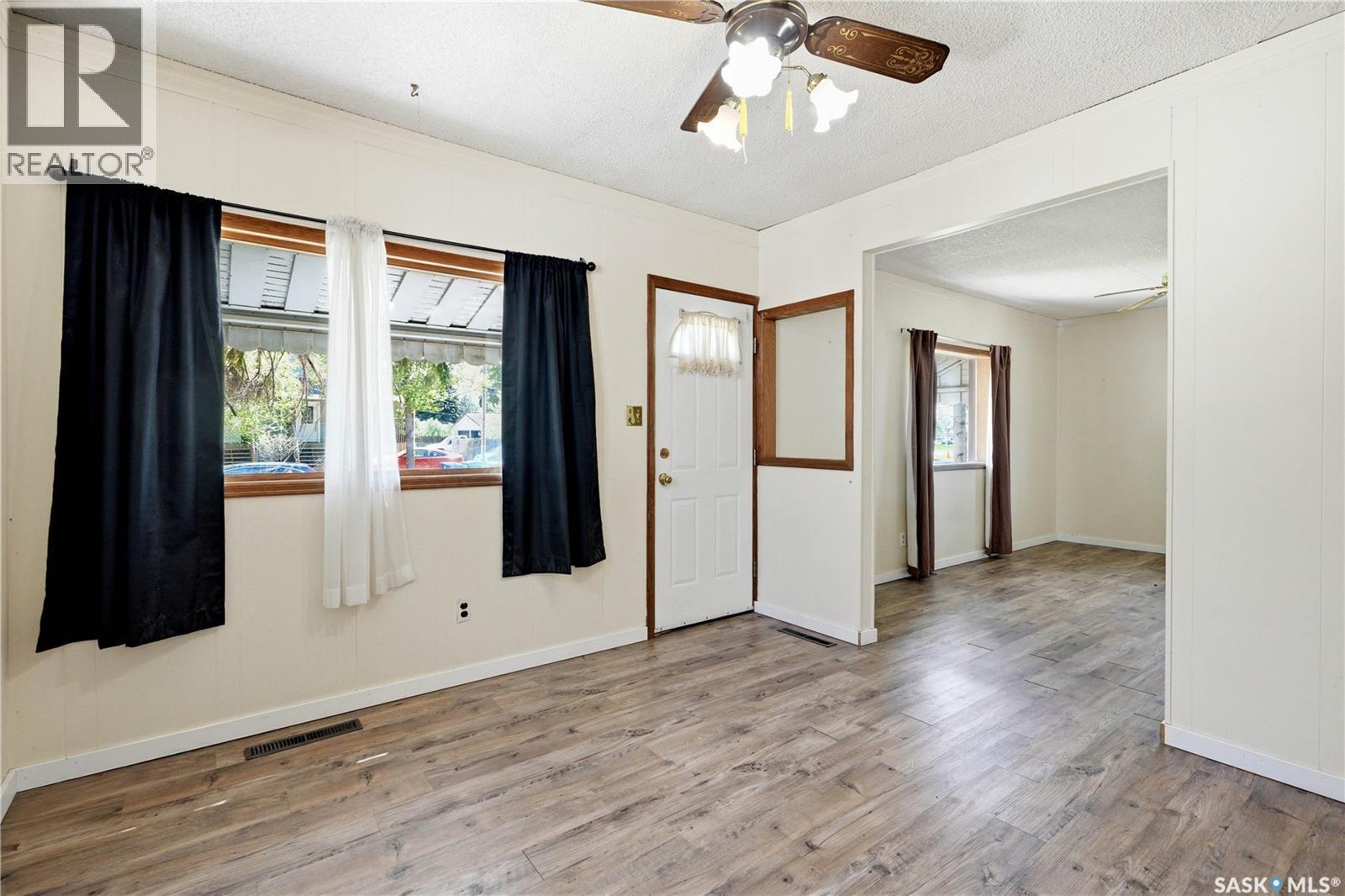 100 Cruise Street, Saskatoon, SK - Indoor Photo Showing Other Room