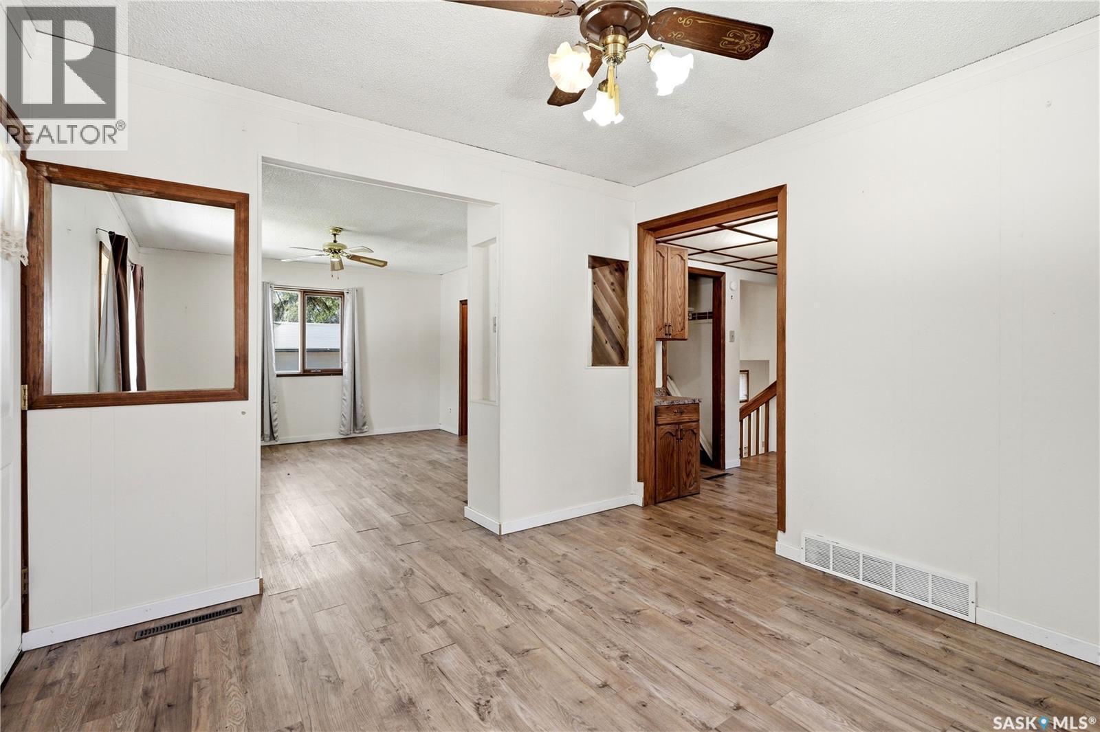 100 Cruise Street, Saskatoon, SK - Indoor Photo Showing Other Room