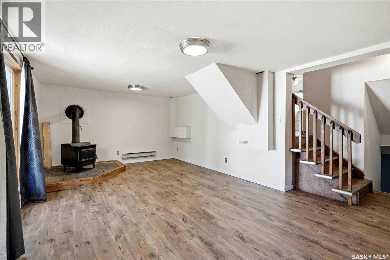 100 Cruise Street, Saskatoon, SK - Indoor Photo Showing Other Room