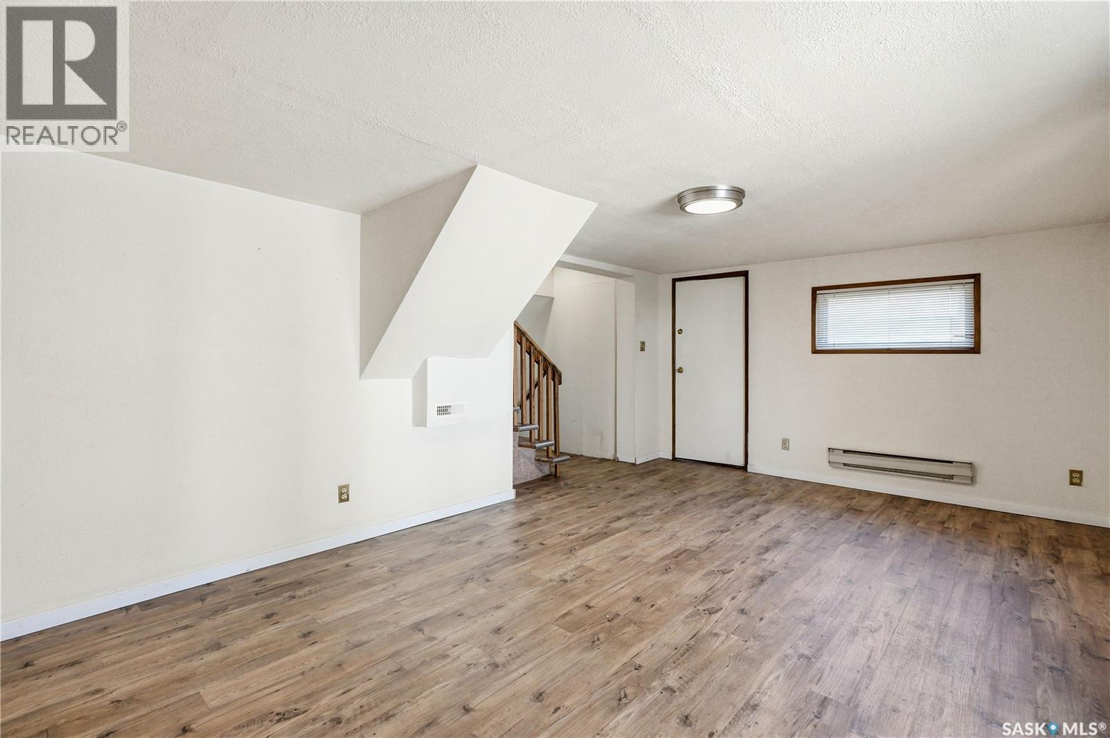 100 Cruise Street, Saskatoon, SK - Indoor Photo Showing Other Room