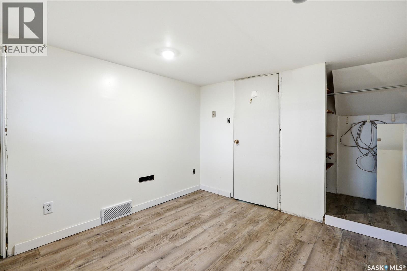 100 Cruise Street, Saskatoon, SK - Indoor Photo Showing Other Room