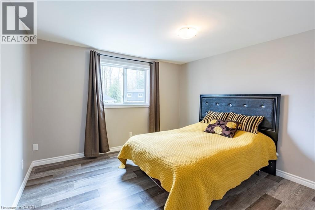 72 Ingleside Drive Unit# Upper, Kitchener, ON - Indoor Photo Showing Bedroom