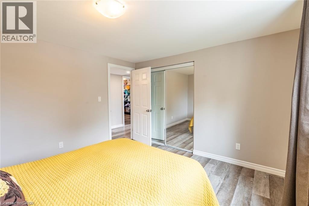 72 Ingleside Drive Unit# Upper, Kitchener, ON - Indoor Photo Showing Bedroom