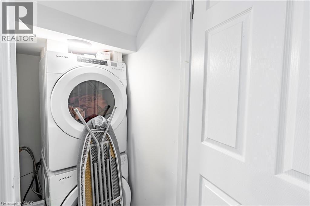 72 Ingleside Drive Unit# Upper, Kitchener, ON - Indoor Photo Showing Laundry Room