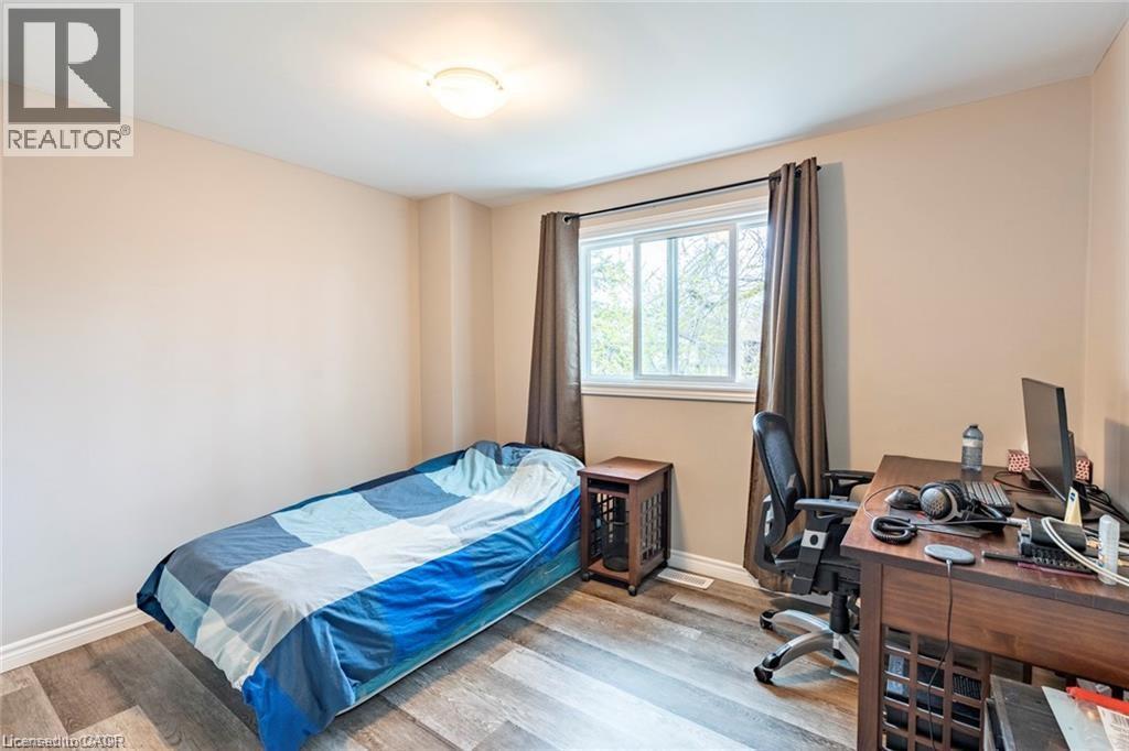 72 Ingleside Drive Unit# Upper, Kitchener, ON - Indoor Photo Showing Bedroom