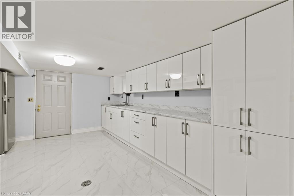 30 Webber Avenue, Hamilton, ON - Indoor