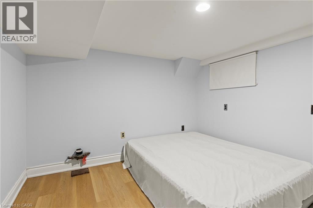 30 Webber Avenue, Hamilton, ON - Indoor Photo Showing Bedroom