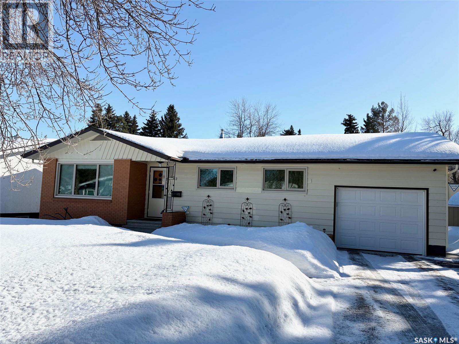 452 Mountview Road, Yorkton, SK - Outdoor