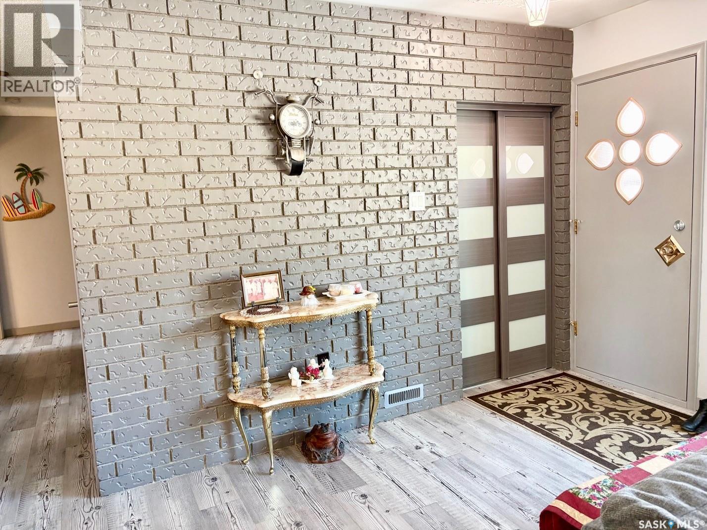 452 Mountview Road, Yorkton, SK - Indoor Photo Showing Other Room