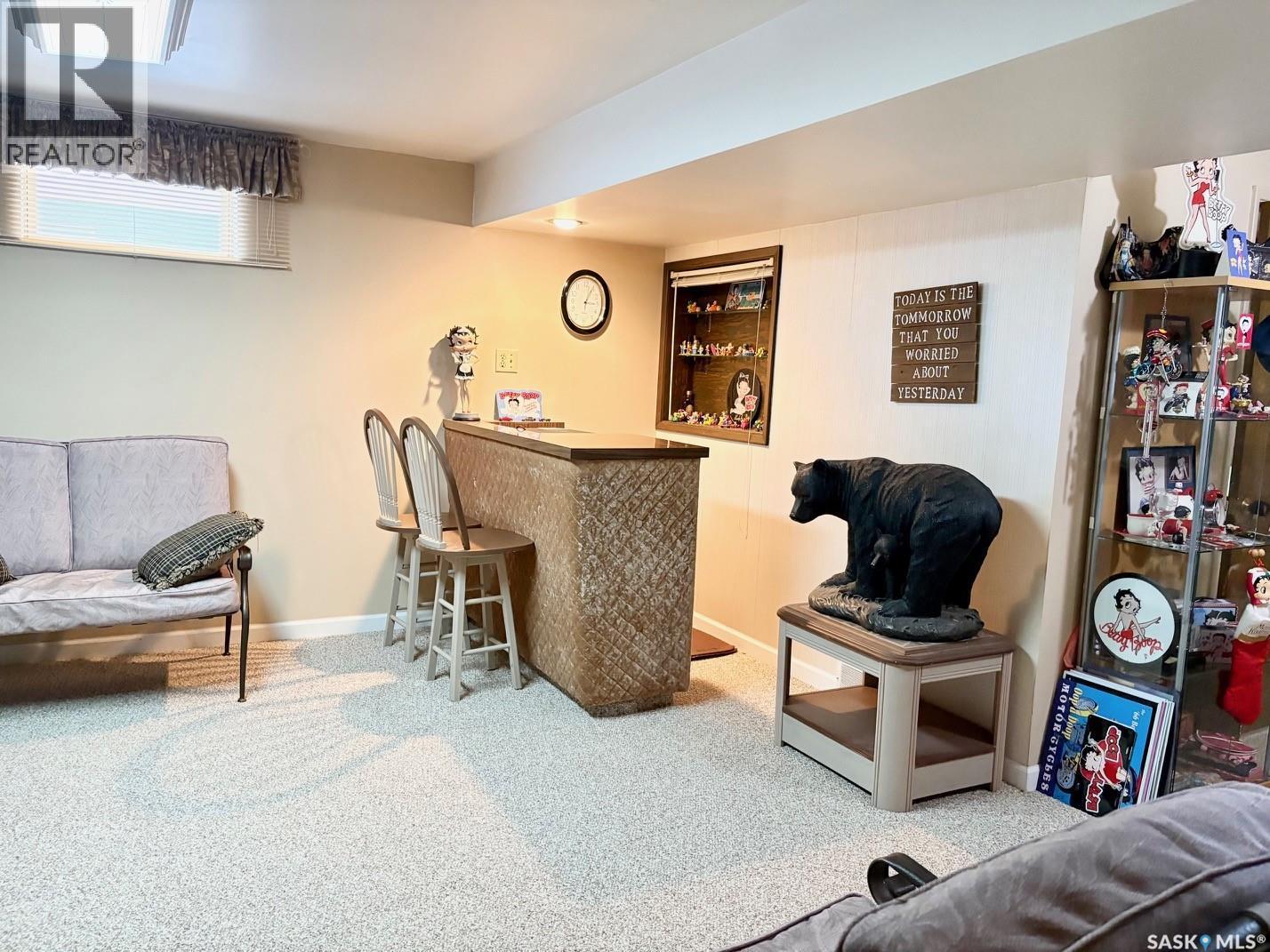 452 Mountview Road, Yorkton, SK - Indoor