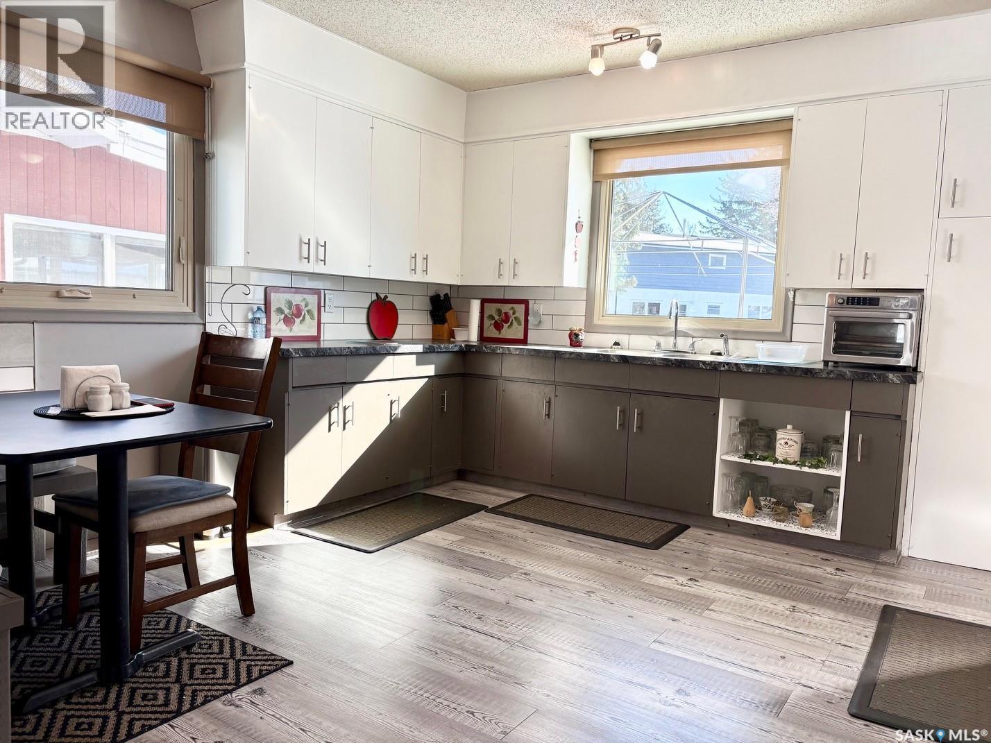 452 Mountview Road, Yorkton, SK - Indoor