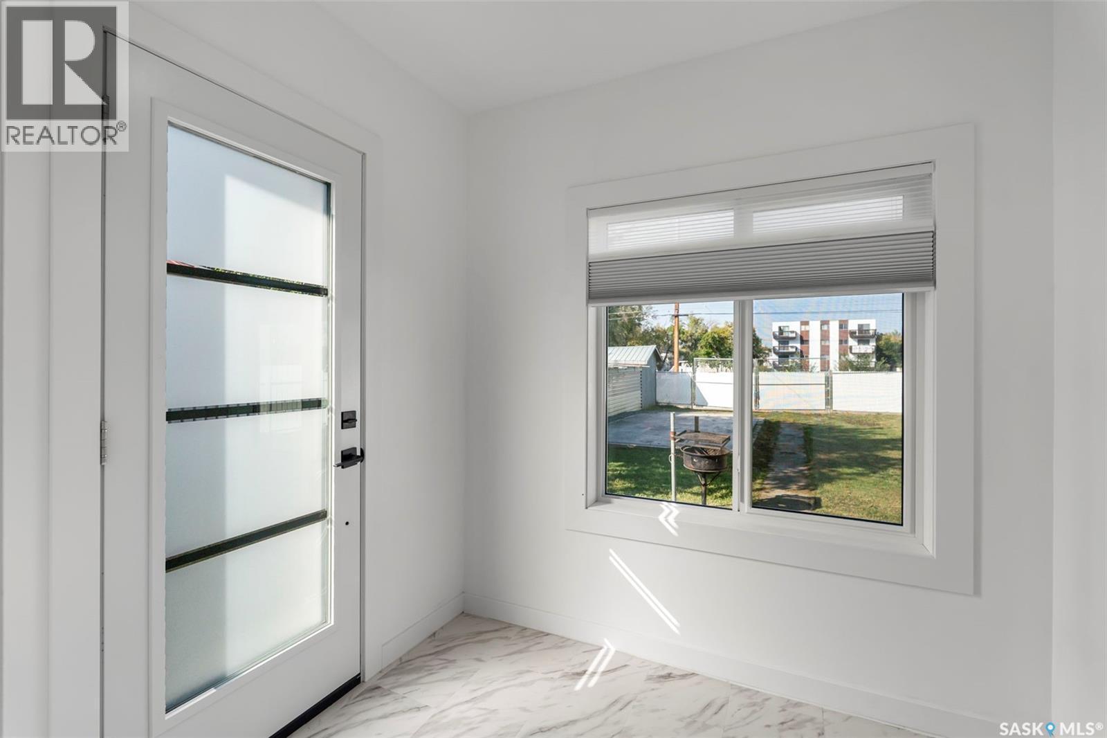 117 U Avenue S, Saskatoon, SK - Indoor Photo Showing Other Room