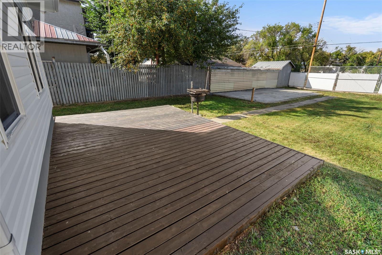 117 U Avenue S, Saskatoon, SK - Outdoor