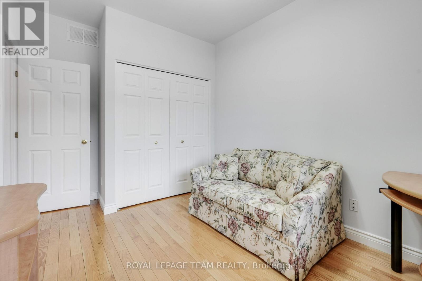 114 Bartlett Private, Ottawa, ON - Indoor