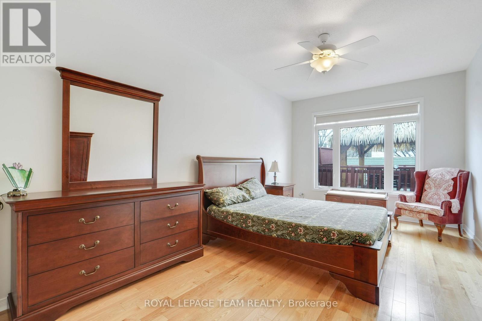 114 Bartlett Private, Ottawa, ON - Indoor Photo Showing Bedroom