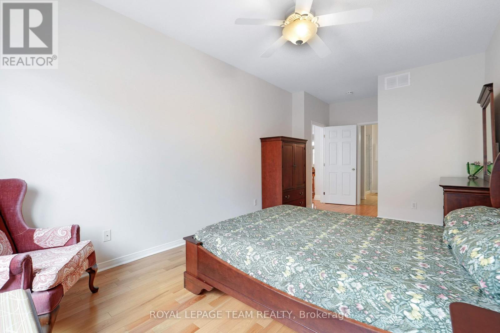 114 Bartlett Private, Ottawa, ON - Indoor Photo Showing Bedroom