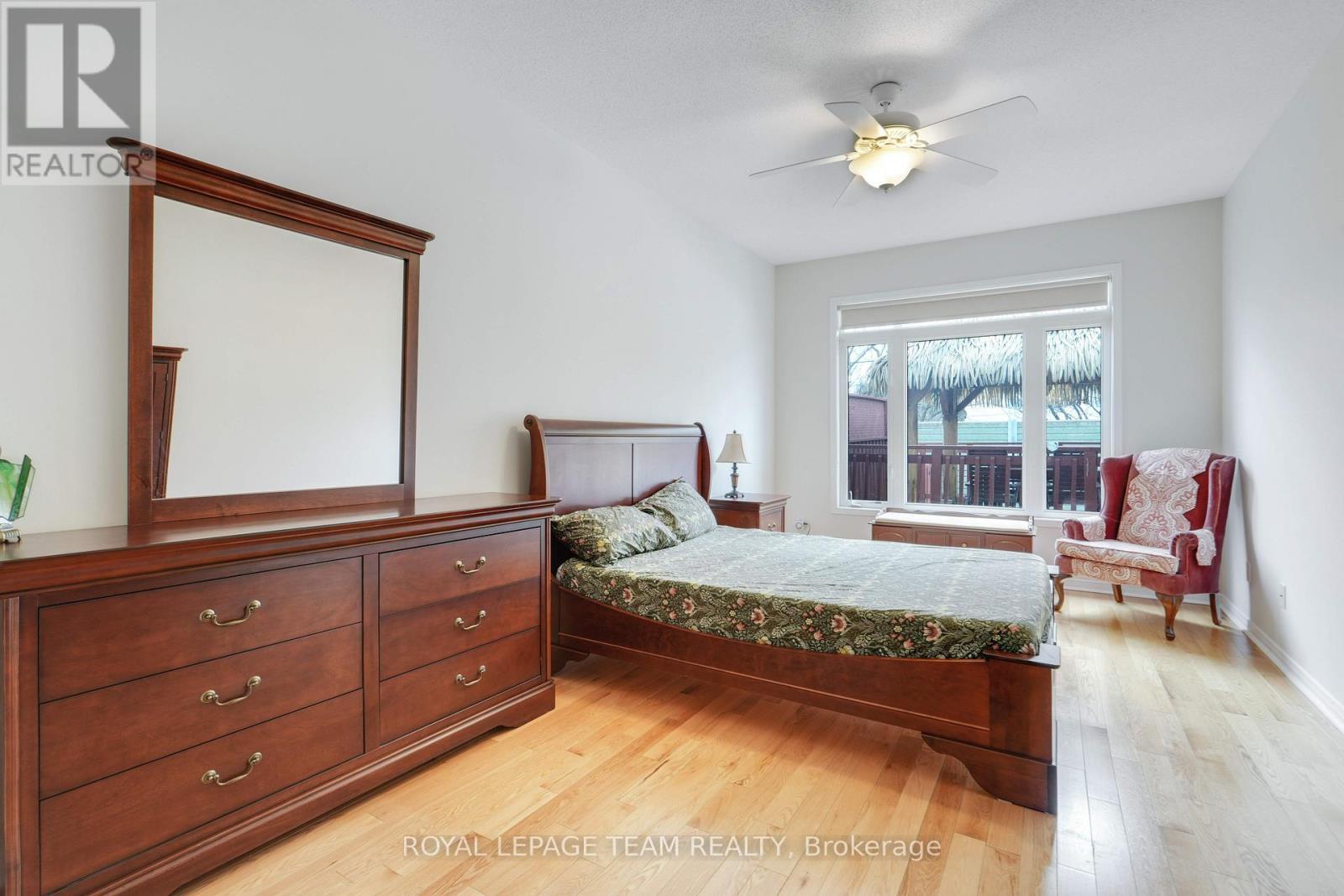 114 Bartlett Private, Ottawa, ON - Indoor Photo Showing Bedroom