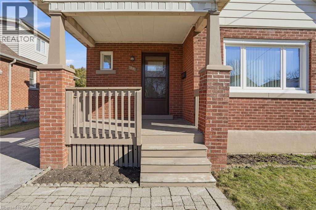 71 Weir Street S, Hamilton, ON - Outdoor With Exterior