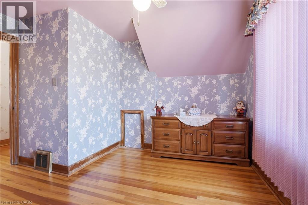 71 Weir Street S, Hamilton, ON - Indoor