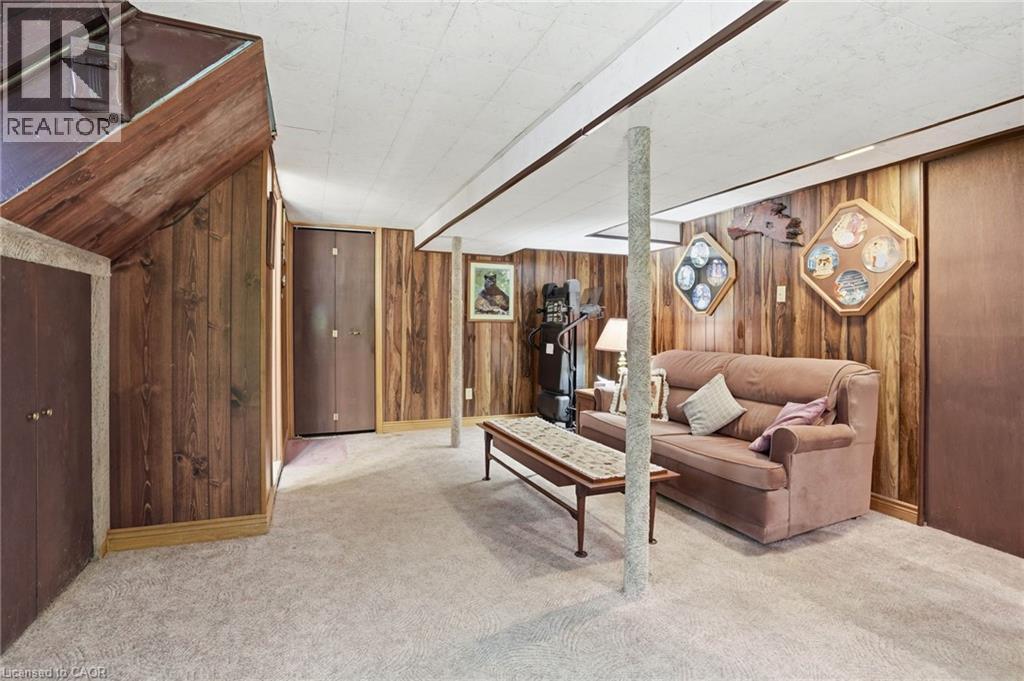 71 Weir Street S, Hamilton, ON - Indoor Photo Showing Other Room