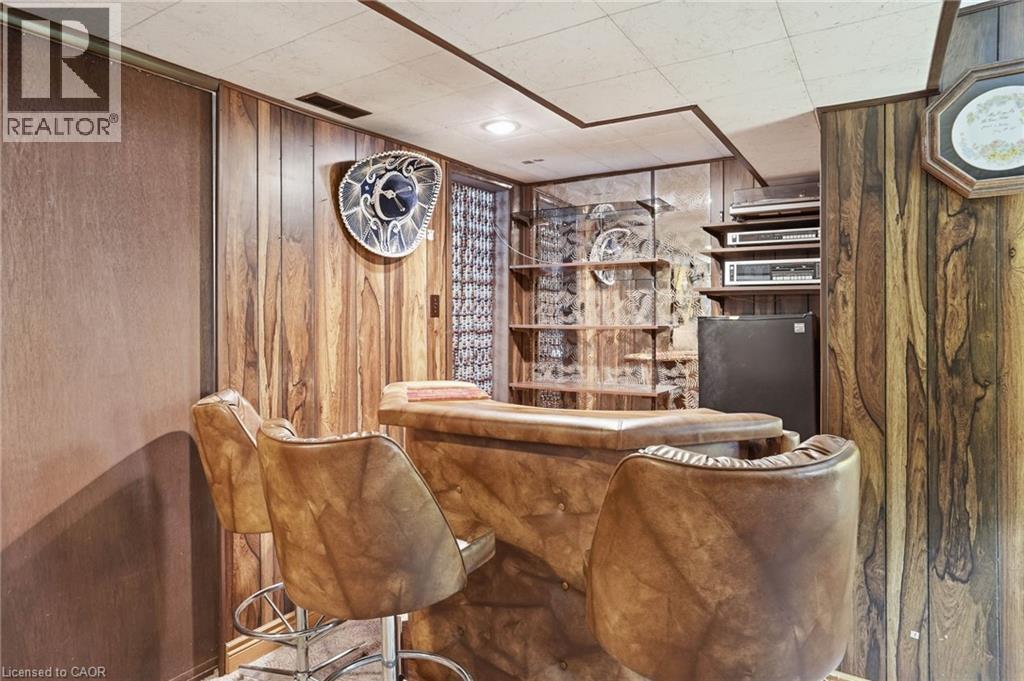 71 Weir Street S, Hamilton, ON - Indoor Photo Showing Other Room