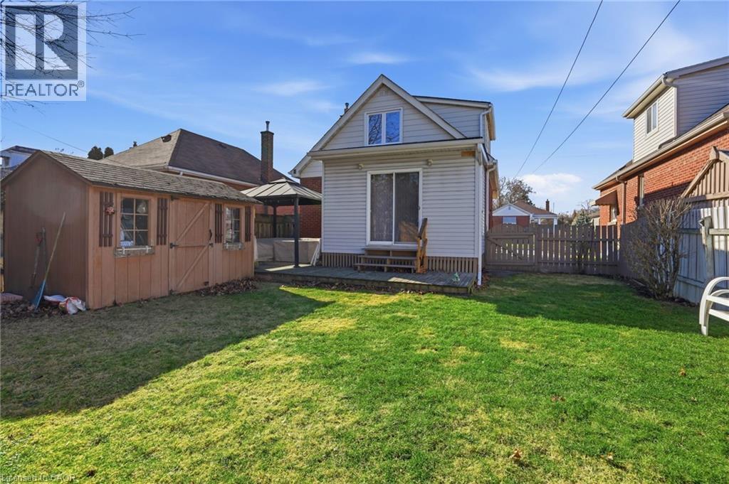 71 Weir Street S, Hamilton, ON - Outdoor