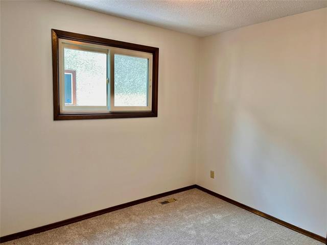 69 Red Oak Dr, Winnipeg, MB