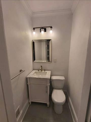 422 Burrows Ave, Winnipeg, MB