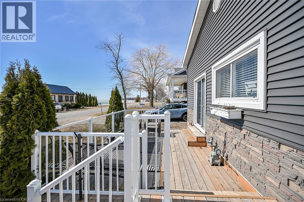 87 Lakeshore Road, Haldimand, ON - Outdoor With Deck Patio Veranda