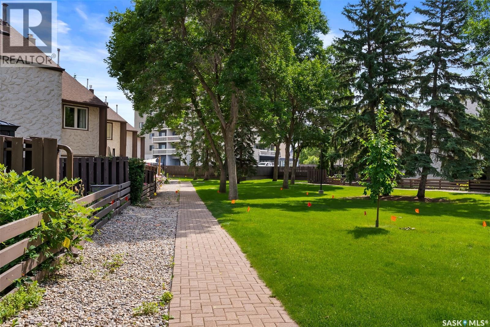 1615 23Rd Avenue, Regina, SK - Outdoor