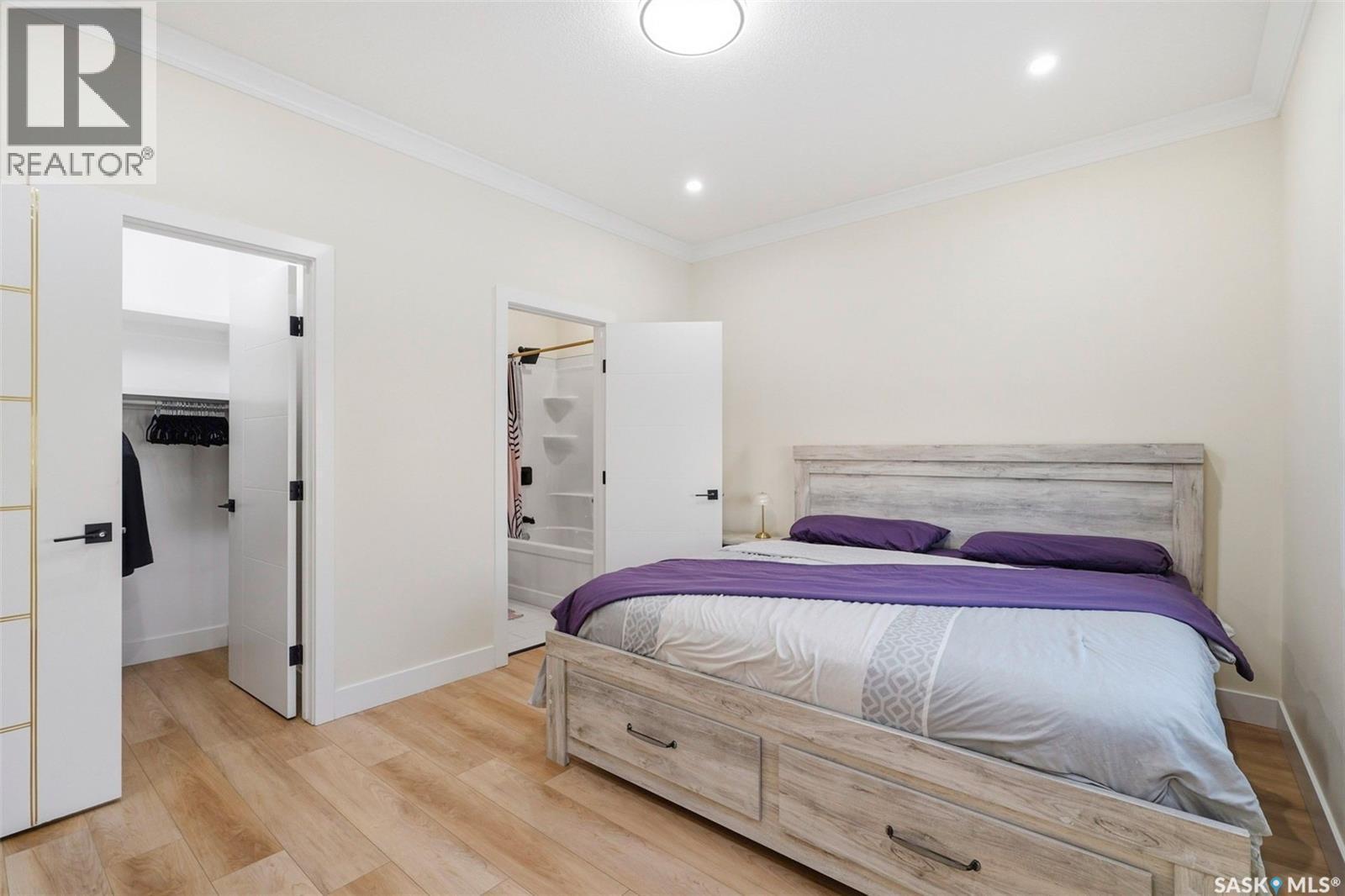 711 Nightingale Road, Saskatoon, SK - Indoor Photo Showing Bedroom