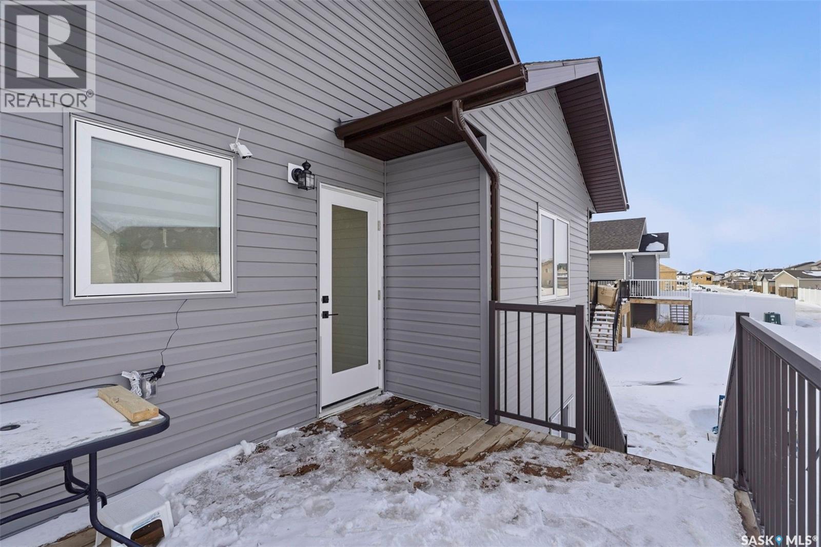 711 Nightingale Road, Saskatoon, SK - Outdoor With Exterior