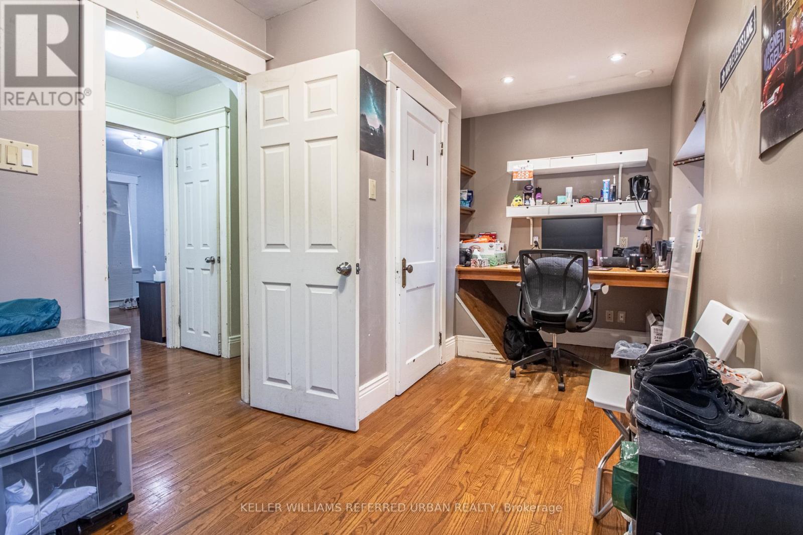 36 Haddon Avenue N, Hamilton, ON - Indoor Photo Showing Office