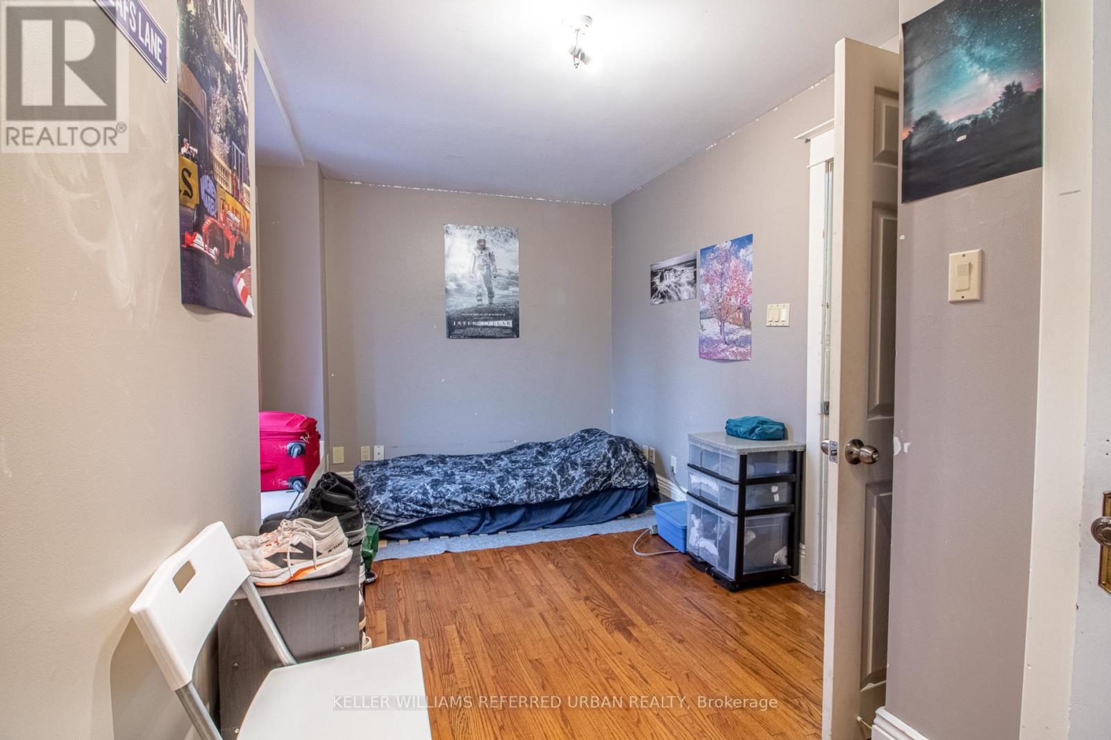 36 Haddon Avenue N, Hamilton, ON - Indoor Photo Showing Bedroom